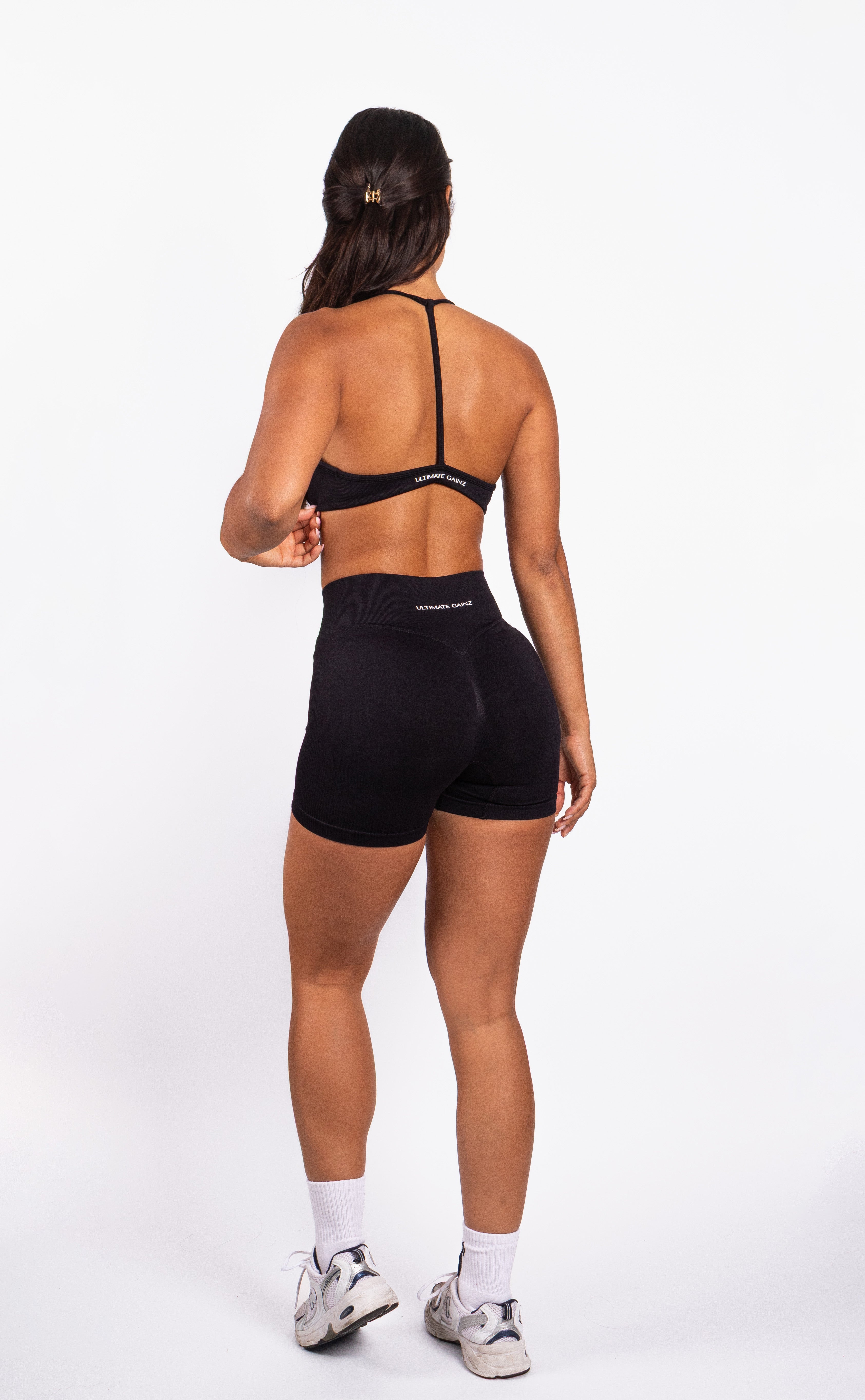 Nova | Seamless Shorts – Schwarz