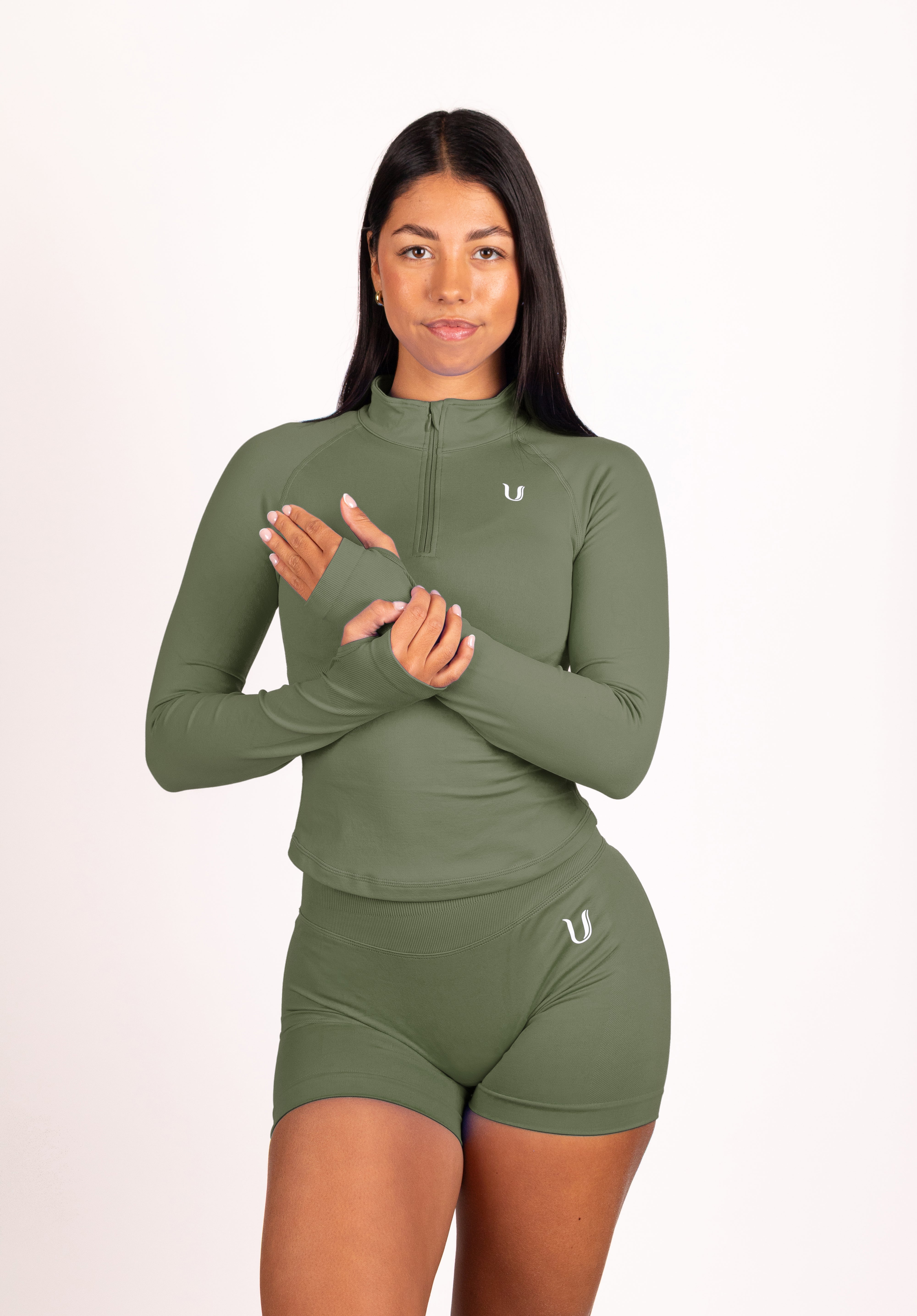 Beau Premium High Performance Scrunch Short Groen - Dames workout kleding achterkant